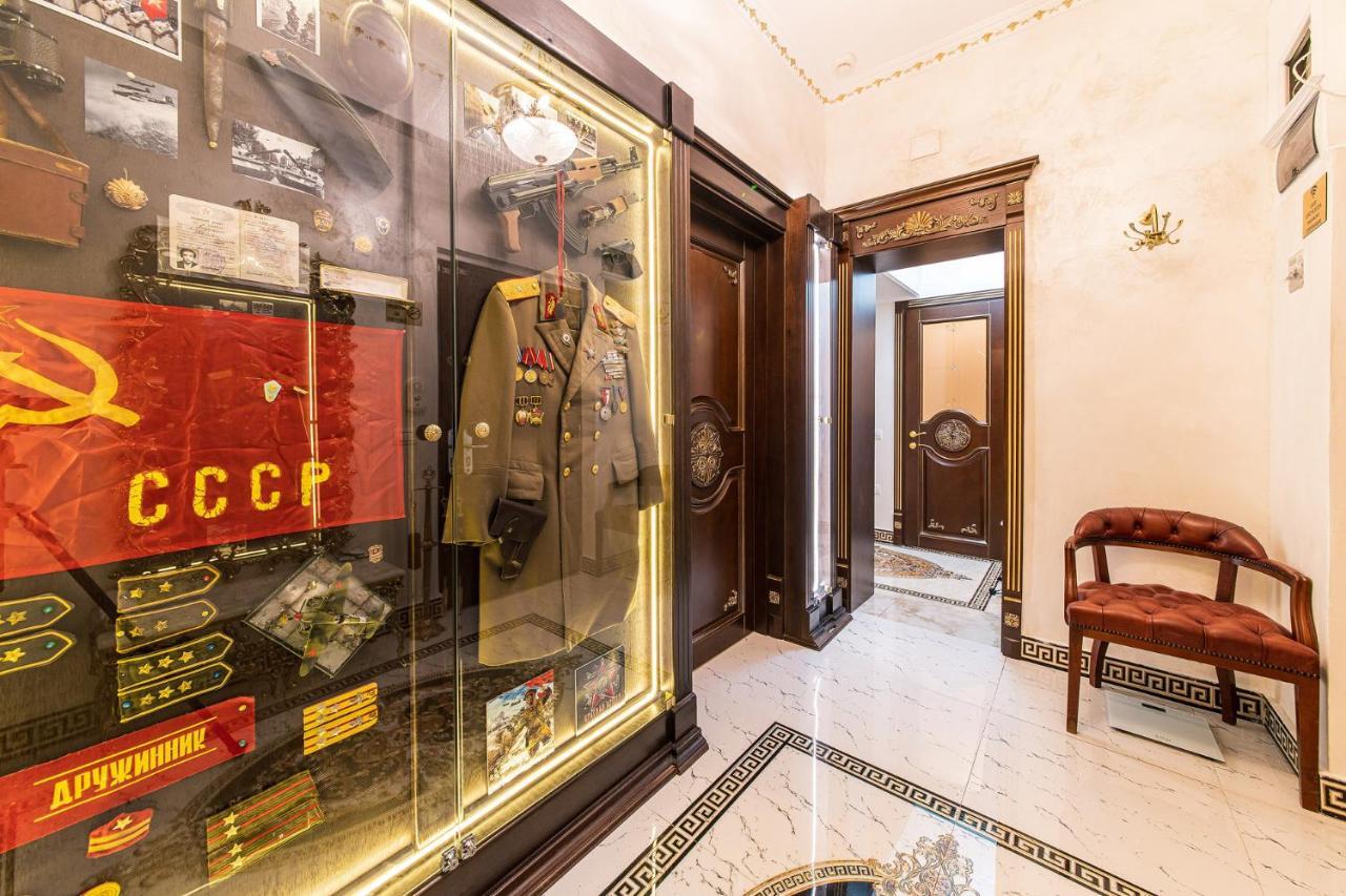 Private Museum Apartment With Antique Decor Bukarest Kültér fotó