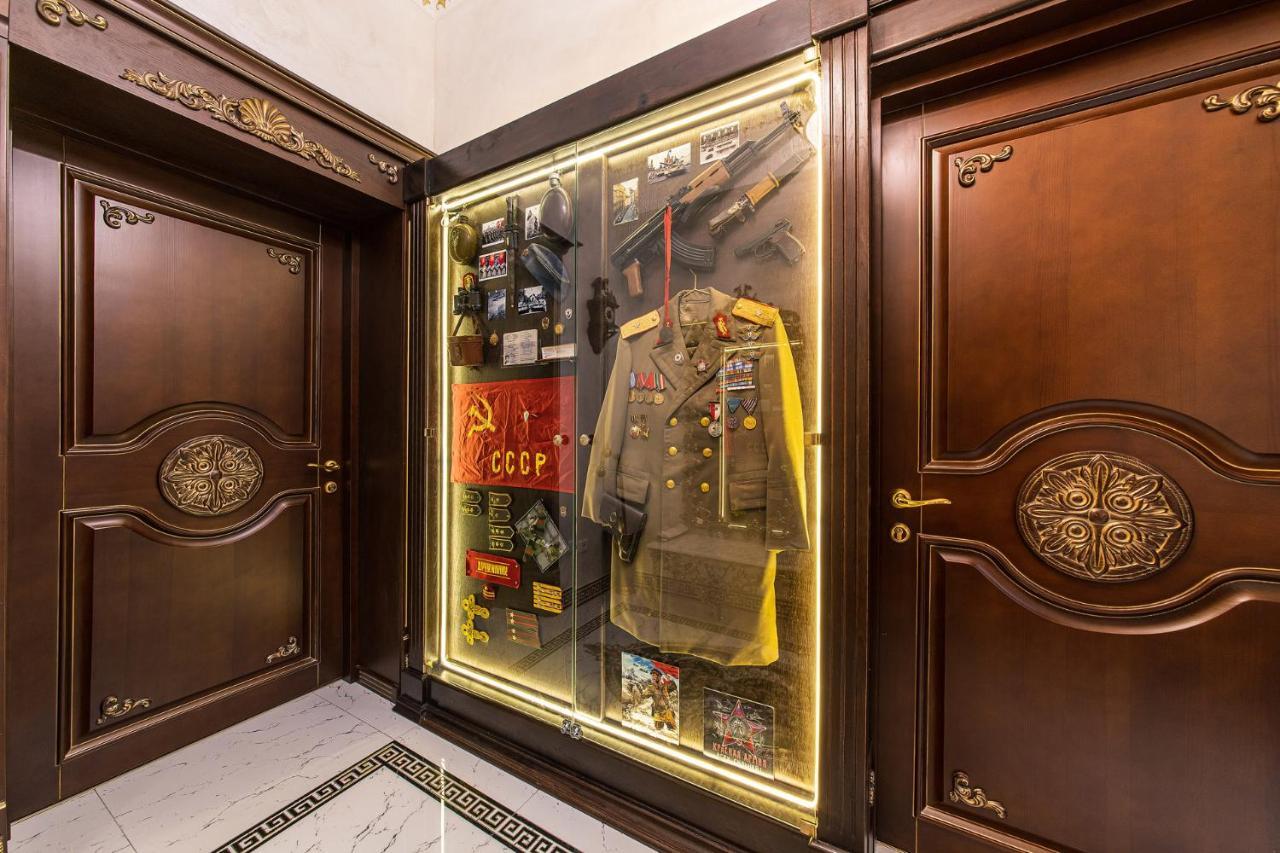Private Museum Apartment With Antique Decor Bukarest Kültér fotó